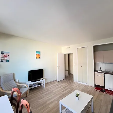 Apartment Centre - Confortable Proche Plage, Wifi - Fr-1-319-423 *